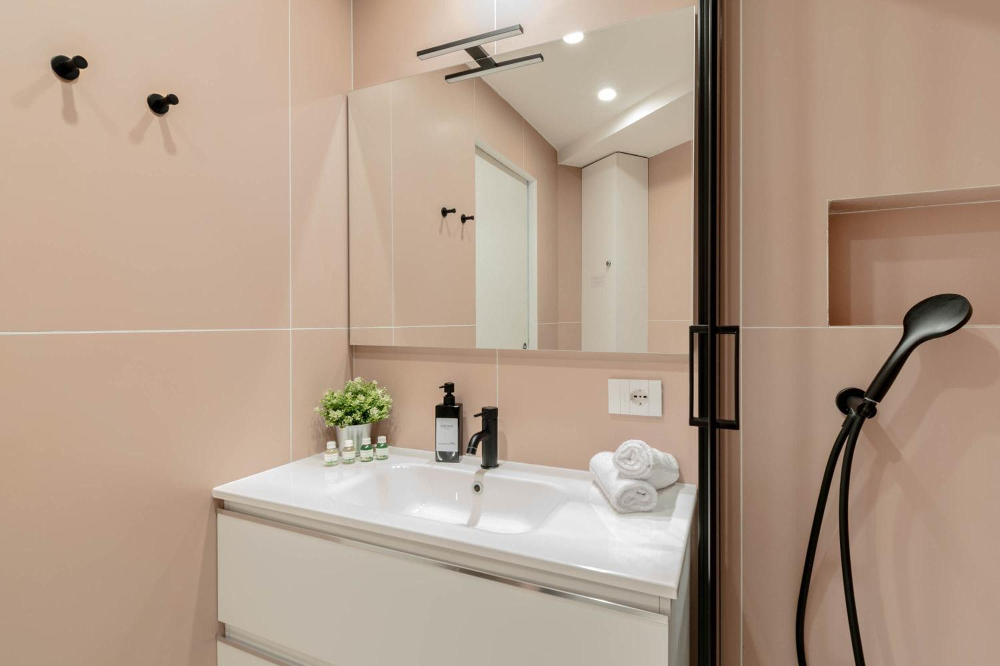 Design Suite 39 - Metropolitana M4 - Aeroporto Linate 밀라노 외부 사진